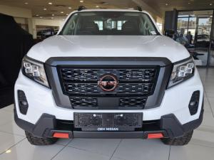 Nissan Navara 2.5DDTi double cab Pro-4X 4x4 Warrior - Image 9