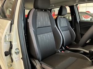 Nissan Magnite 1.0 Visia auto - Image 7