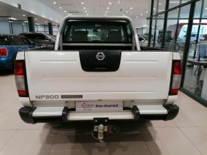 Nissan NP300 Hardbody 2.5TDi double cab Hi-rider - Image 4