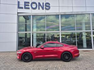 Ford Mustang 5.0 GT fastback - Image 3