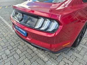 Ford Mustang 5.0 GT fastback - Image 5