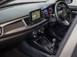 Kia Rio hatch 1.2 LS - Image 14