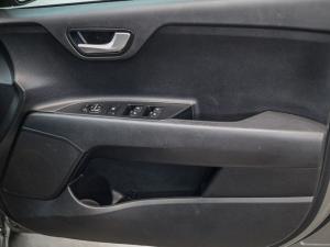 Kia Rio hatch 1.2 LS - Image 20