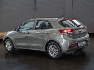 Kia Rio hatch 1.2 LS - Image 5