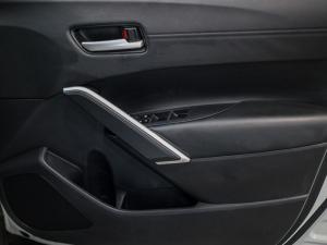 Toyota Corolla Cross 1.8 XR - Image 19