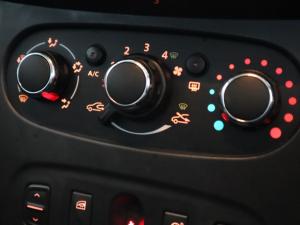 Renault Sandero 66kW turbo - Image 12