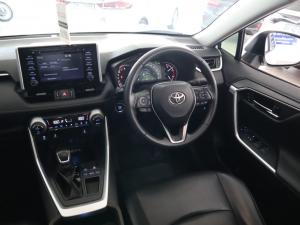 Toyota RAV4 2.0 VX - Image 11
