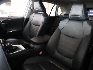 Toyota RAV4 2.0 VX - Image 12