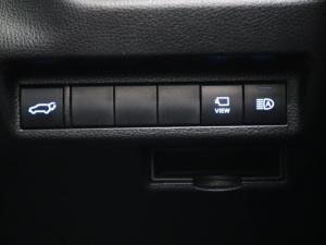 Toyota RAV4 2.0 VX - Image 24