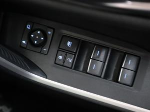 Toyota RAV4 2.0 VX - Image 25