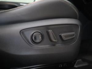 Toyota RAV4 2.0 VX - Image 26