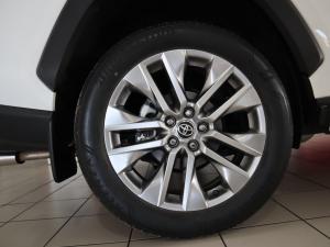 Toyota RAV4 2.0 VX - Image 28