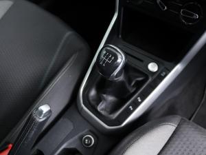 Volkswagen Polo hatch 1.0TSI Life manual - Image 19