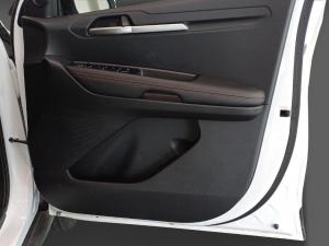 Hyundai Venue 1.0T Fluid auto - Image 16