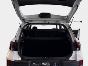 Hyundai Venue 1.0T Fluid auto - Image 9