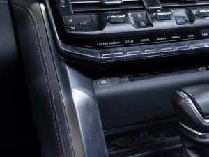 Toyota Land Cruiser 300 3.3D GR-Sport - Image 9