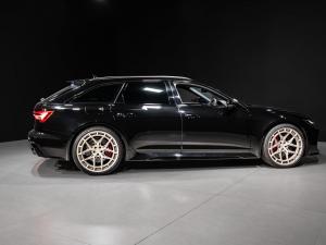 Audi RS6 quattro performance - Image 5