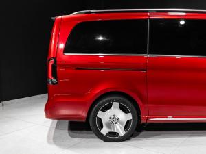 Mercedes-Benz V-Class V300d Exclusive - Image 23