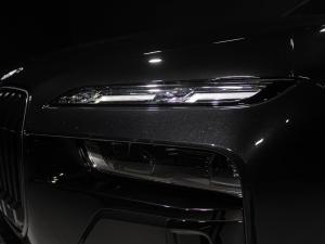 BMW 7 Series 740d xDrive M Sport - Image 30