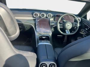 Mercedes-Benz CLE CLE300 4Matic cabriolet AMG Line - Image 11