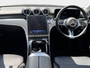 Mercedes-Benz C-Class C200 Avantgarde - Image 12