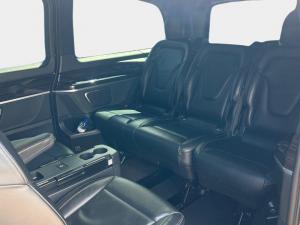 Mercedes-Benz V-Class V250d Avantgarde AMG Line - Image 17