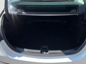 Mercedes-Benz C-Class C200 Avantgarde - Image 10