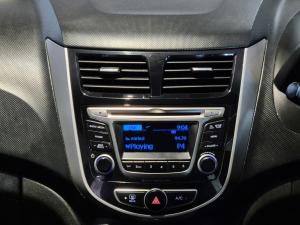 Hyundai Accent hatch 1.6 Fluid - Image 16