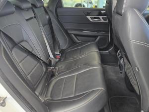 Jaguar XF 20d R-Sport - Image 14