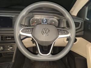 Volkswagen Polo sedan 1.6 manual - Image 5