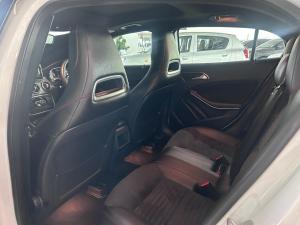 Mercedes-Benz GLA GLA200 auto - Image 10