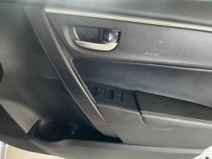 Toyota Corolla 1.6 Prestige auto - Image 6