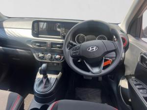 Hyundai Grand i10 1.2 Premium hatch - Image 13