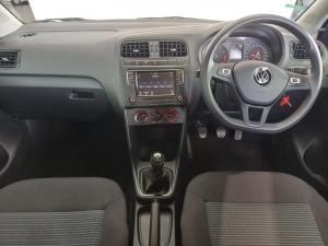 Volkswagen Polo Vivo hatch 1.4 Comfortline - Image 13