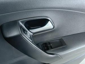 Volkswagen Polo Vivo hatch 1.4 Trendline - Image 18