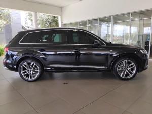 Audi Q7 45TDI quattro S line - Image 2
