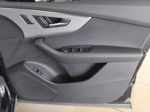 Audi Q7 45TDI quattro S line - Image 7