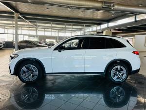 Mercedes-Benz GLC GLC300d 4Matic Avantgarde - Image 13