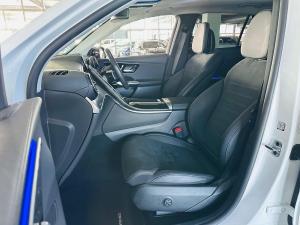 Mercedes-Benz GLC GLC300d 4Matic Avantgarde - Image 5