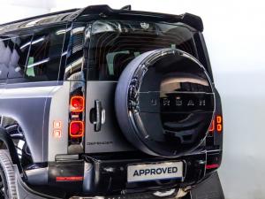 Land Rover Defender 110 D300 X-Dynamic HSE - Image 10