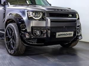 Land Rover Defender 110 D300 X-Dynamic HSE - Image 3