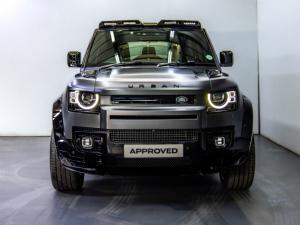 Land Rover Defender 110 D300 X-Dynamic HSE - Image 5