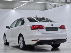 Volkswagen Jetta 1.4TSI Comfortline - Image 2