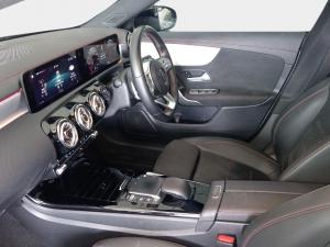 Mercedes-Benz CLA CLA220d Progressive - Image 20
