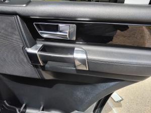 Land Rover Discovery 4 SDV6 HSE - Image 13