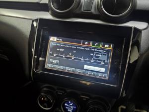 Suzuki Swift 1.2 GLX manual - Image 7