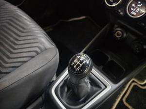 Suzuki Swift 1.2 GLX manual - Image 9