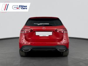 Mercedes-Benz B 200 automatic - Image 2