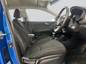 Kia RIO 1.4 LX automatic 5-Door - Image 16