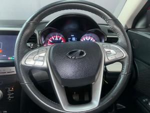 Mahindra XUV300 1.2T W6 - Image 9